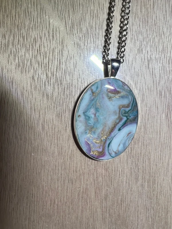 Resin Art- Pendent RA0013